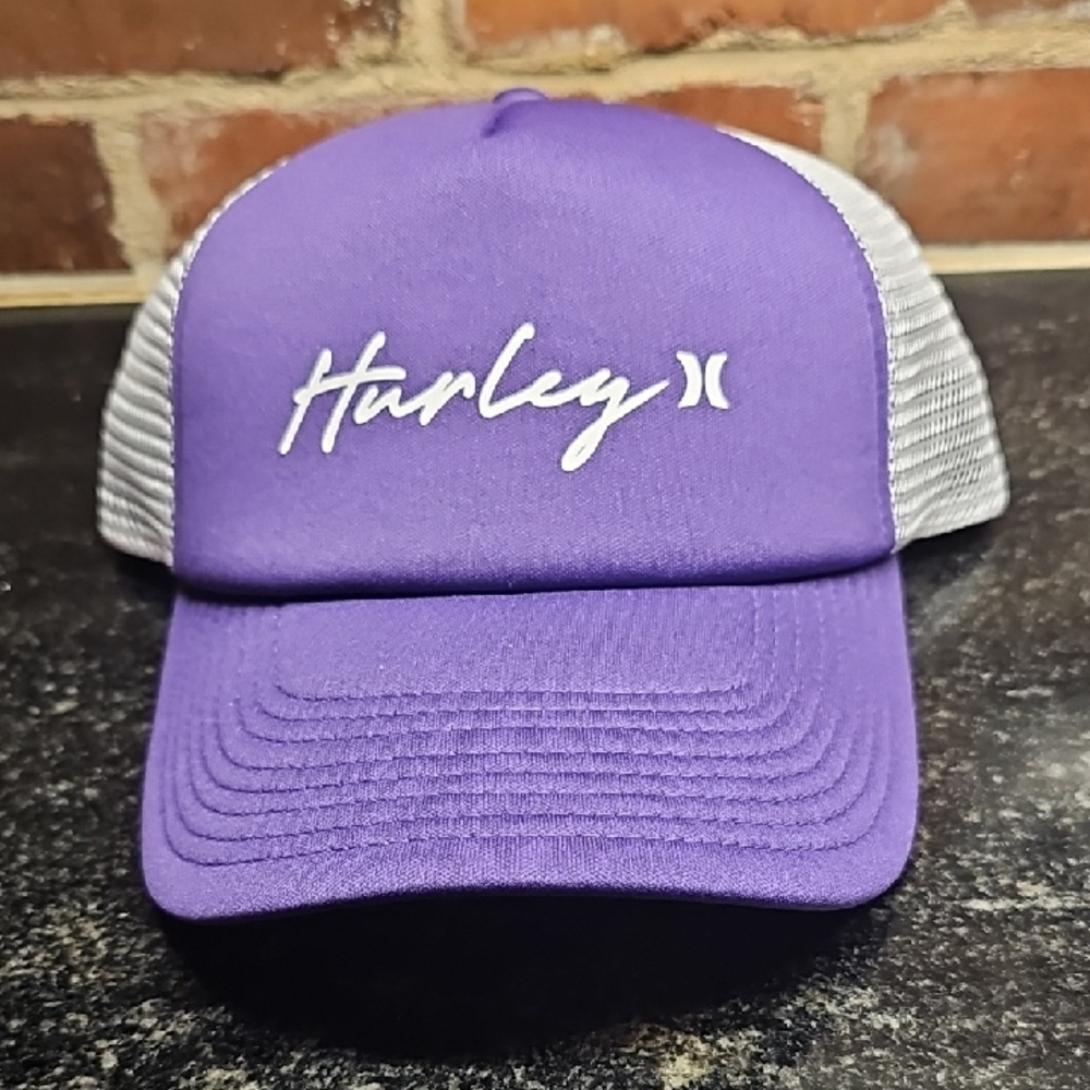 NEW Hurley Violet and White Cap